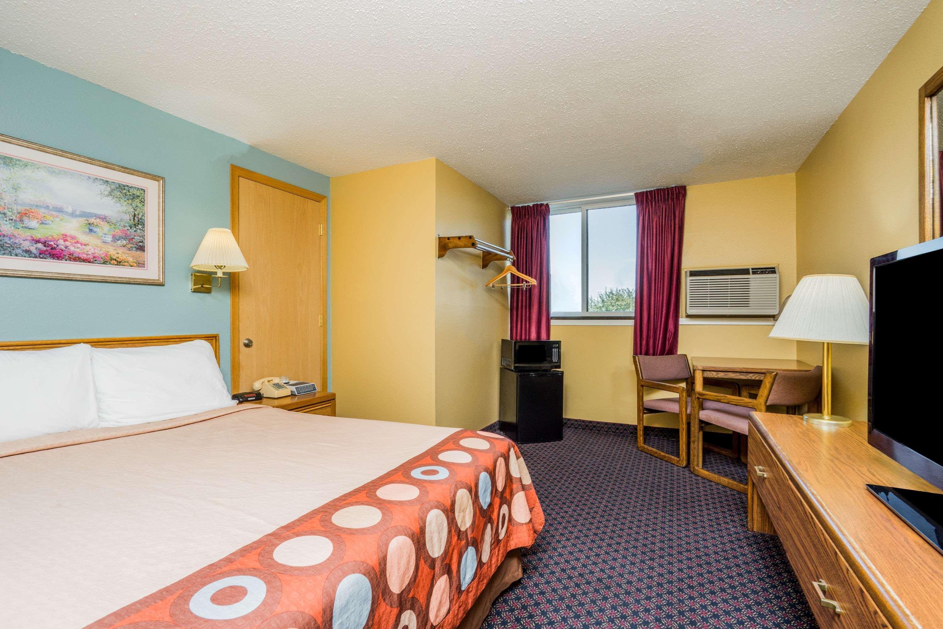 Super 8 By Wyndham Fergus Falls エクステリア 写真