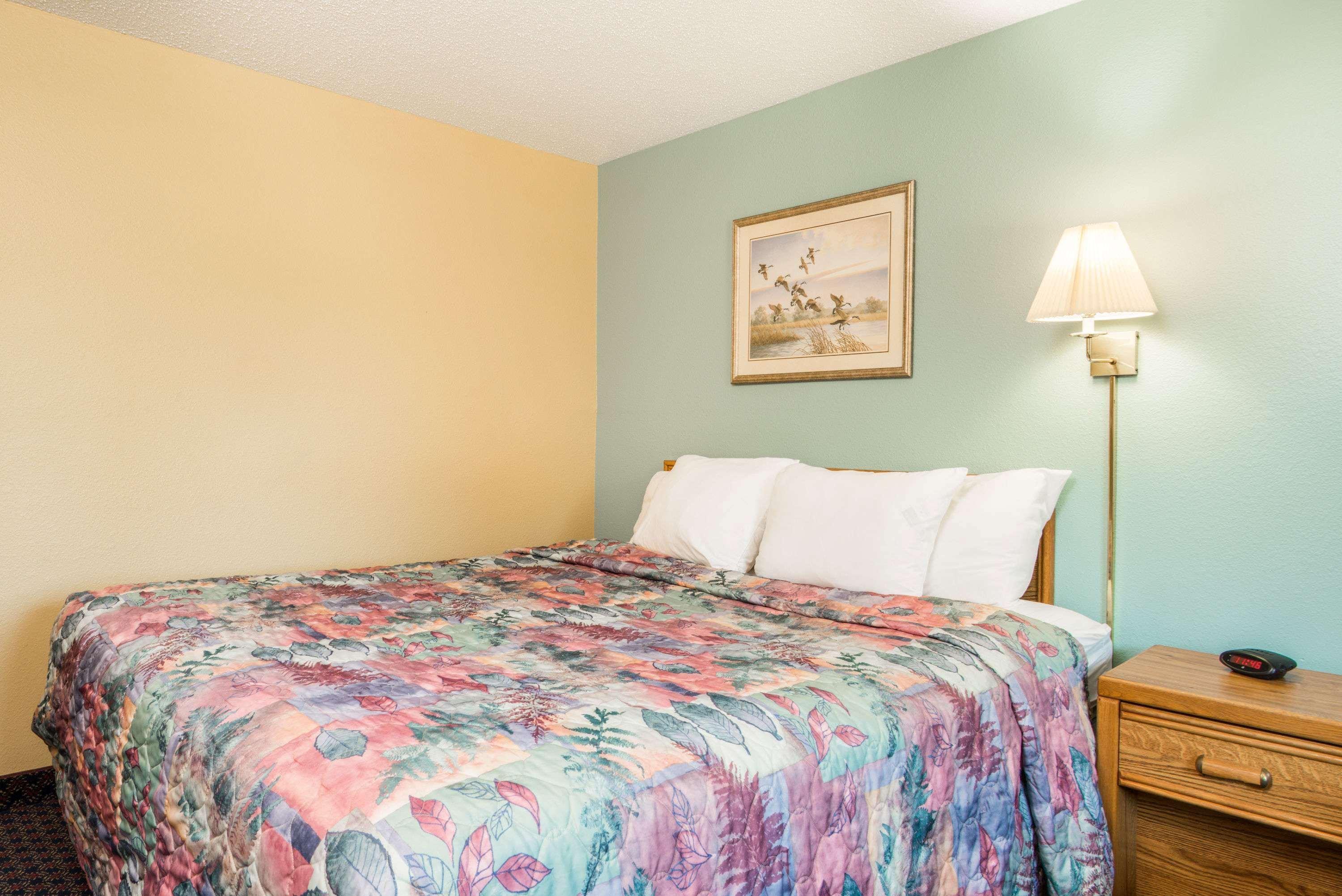 Super 8 By Wyndham Fergus Falls エクステリア 写真